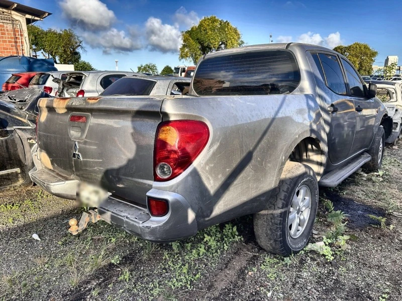 Mitsubishi L200 L200 Triton 3.2 Diesel 4x4 em Salvador - Bahia