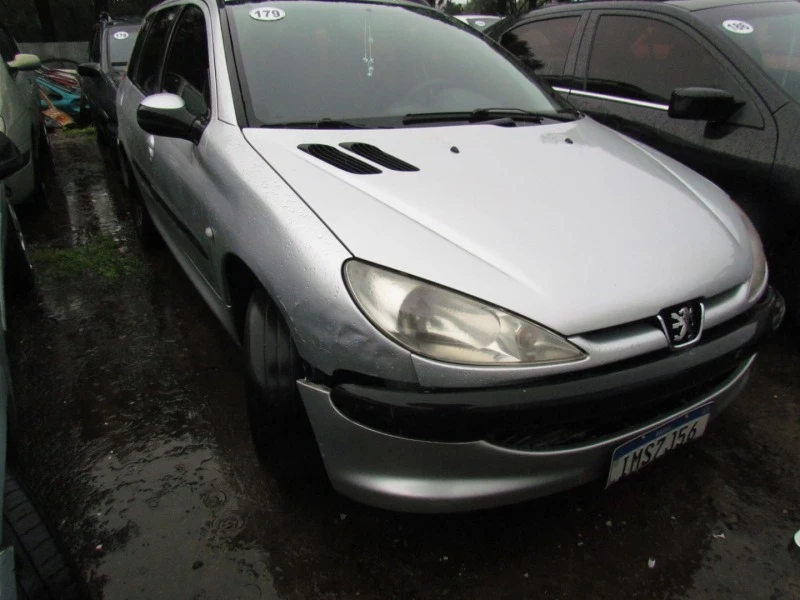 Peugeot 206 SW 2005/2006 Gasolina em Caxias Do Sul - Rio Grande do Sul