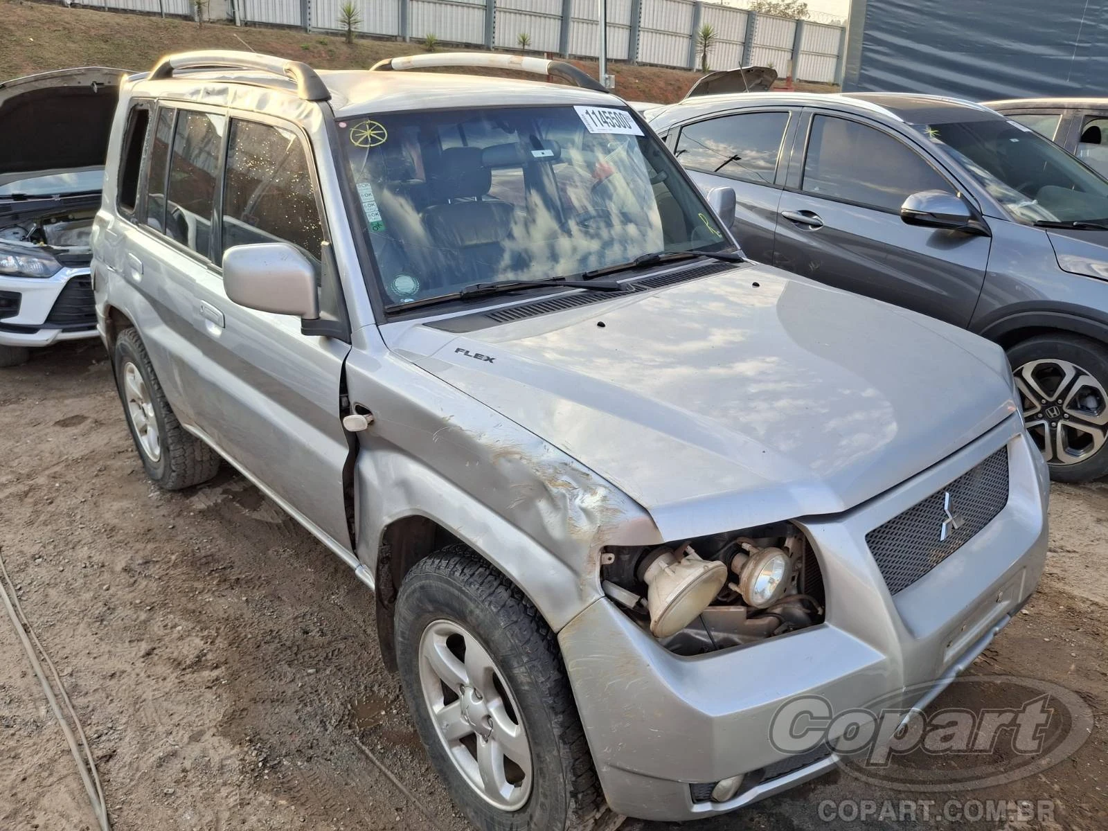 Mitsubishi Pajero TR4 2008 2.0 16V Flex Média Monta em Betim - Minas Gerais
