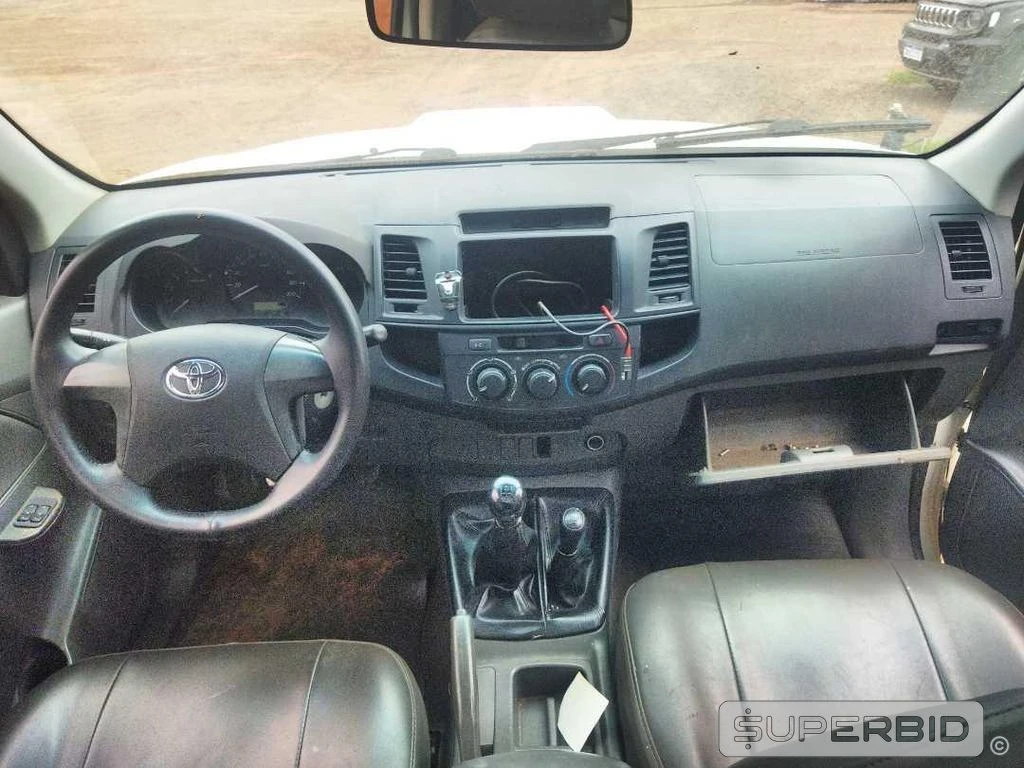 Toyota Hilux CS4X4 2014 Diesel Manual em Campo Grande - Mato Grosso do Sul