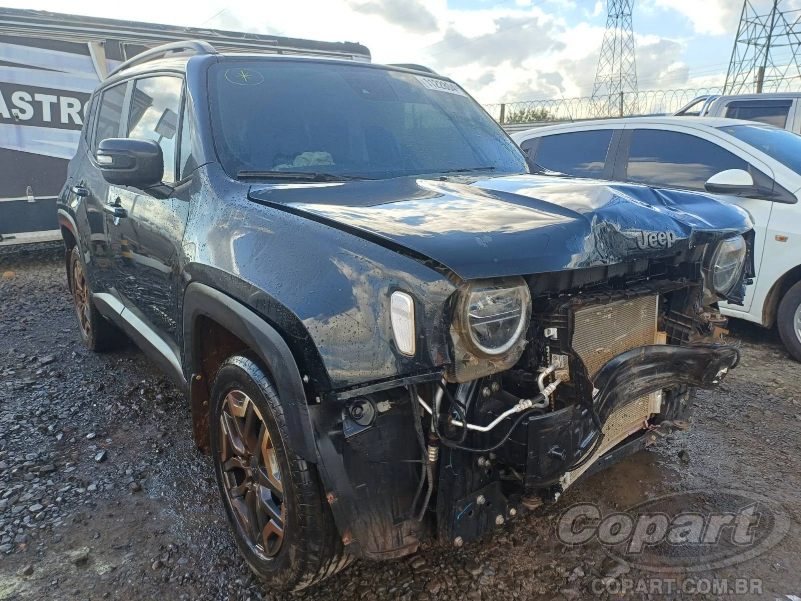 Jeep Renegade Sport Altitude 2025 1.3 Turbo em Canoas - Rio Grande do Sul