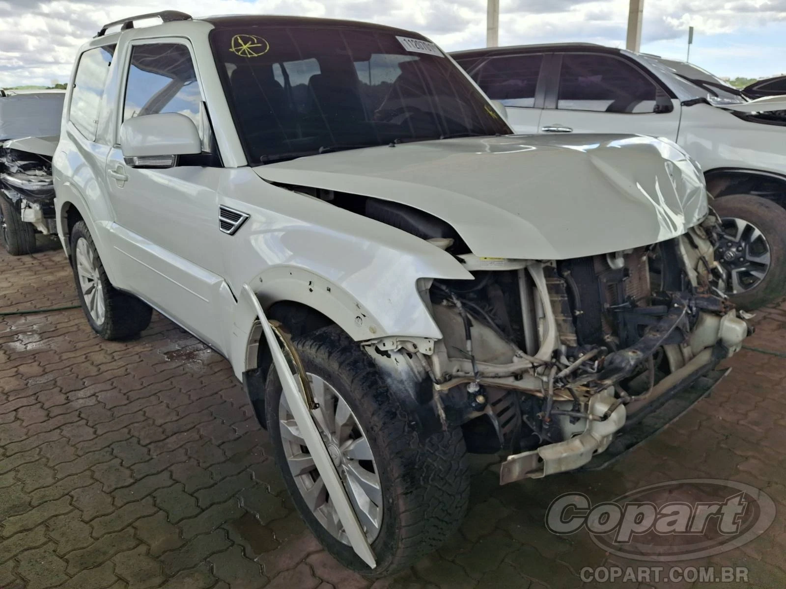 Mitsubishi Pajero Full Pajero Full HPE 3.2 Turbo 2016 Automático em Eusébio - Ceará