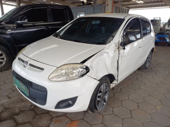 Fiat Palio ATTRACTIV 1.4 2012 2013 Manual em Tijucas - Santa Catarina