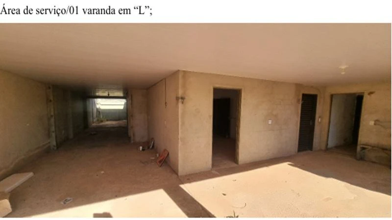 Prédio Comercial com Edificação Residencial em Anápolis/GO em Anápolis - Goiás