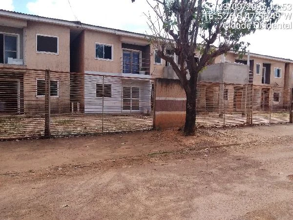 Apartamento com varanda e área de serviço em Cidade Ocidental GO