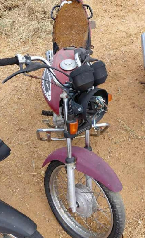 Honda CG 125 Titan KS 2000 125cc Automático? em Salgueiro - Pernambuco