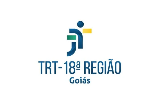 Outro com 6 cadeiras e 1 mesa em Goiânia/GO em Goiânia - Goiás