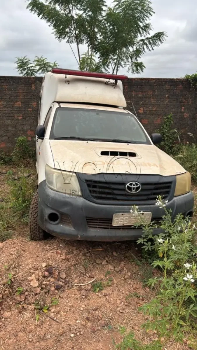 Toyota Hilux AMB 2015 Recupereável em Gonçalves Dias - Maranhão