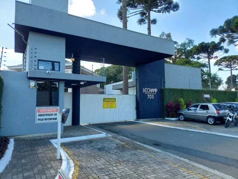 Residência Em Condomínio Residência com 2 pavimentos e 390 m² em São José dos Pinhais/PR em São José Dos Pinhais - Paraná