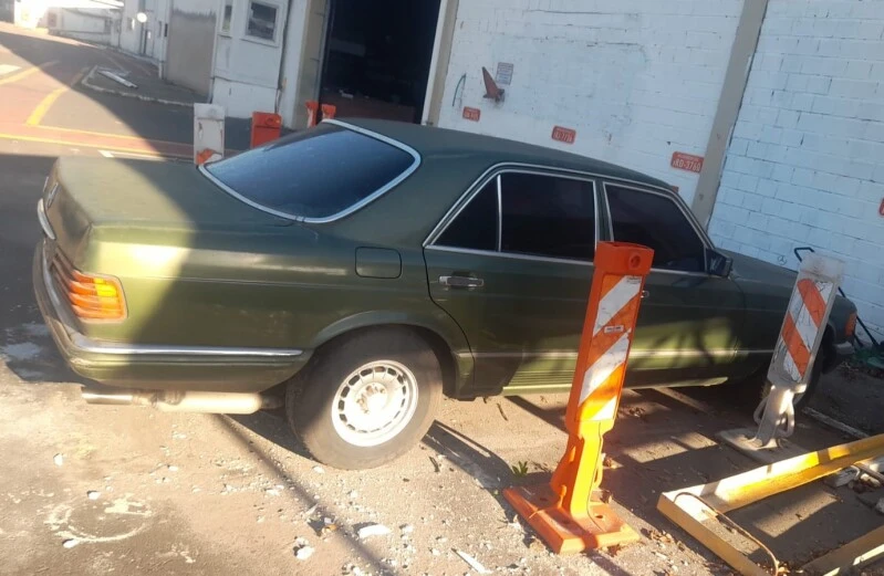 Mercedes-Benz 380 SE 1982/1983 Verde Gasolina em Porto Alegre - Rio Grande do Sul