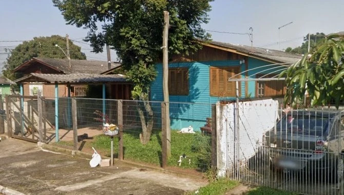 Casa com área construída em Gravataí/RS em Gravataí - Rio Grande do Sul