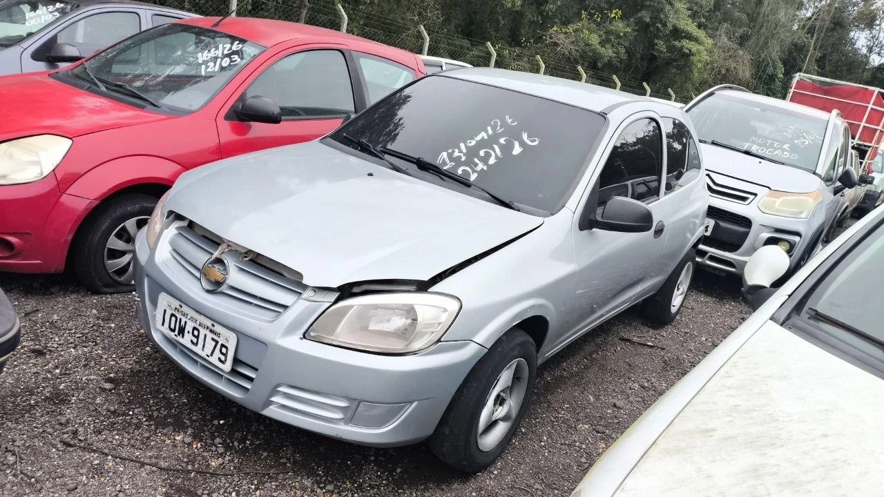 Chevrolet Celta Life 2008 2P Prata em Araucária - Paraná