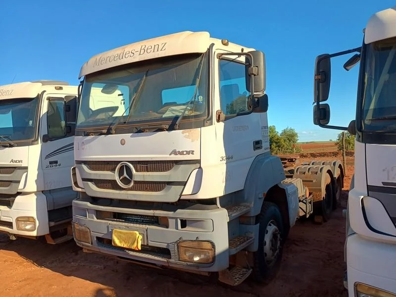 Mercedes-Benz Axor 3344S6X4 2015 Automático Semi-Aut. em Junqueirópolis - São Paulo