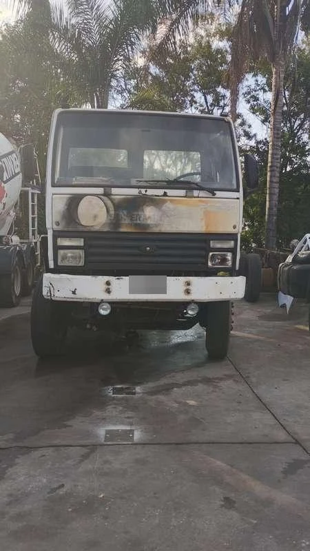 Ford Cargo 2422 Cargo 2422 1997/1998 6x4 Diesel em Valparaíso De Goiás - Goiás
