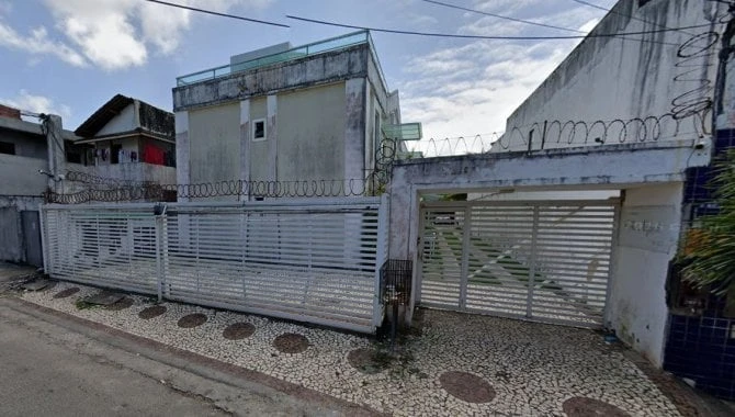 Casa com 39 m² em Lauro de Freitas/BA em Lauro De Freitas - Bahia