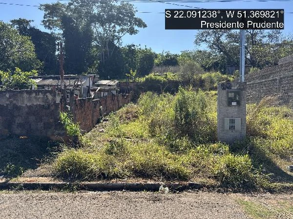 Terreno no Parque Alexandrina em Presidente Prudente/SP em Presidente Prudente - São Paulo