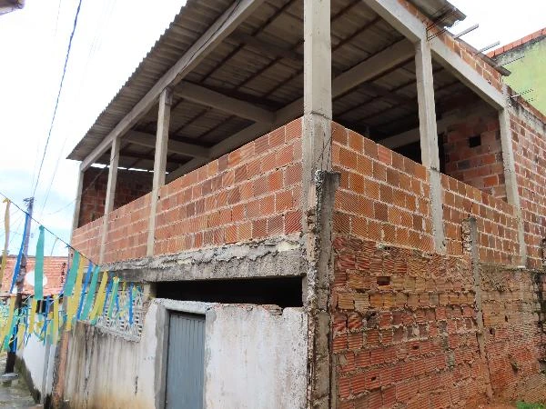 Casa com 2 Quartos em Lauro de Freitas/BA em Lauro De Freitas - Bahia