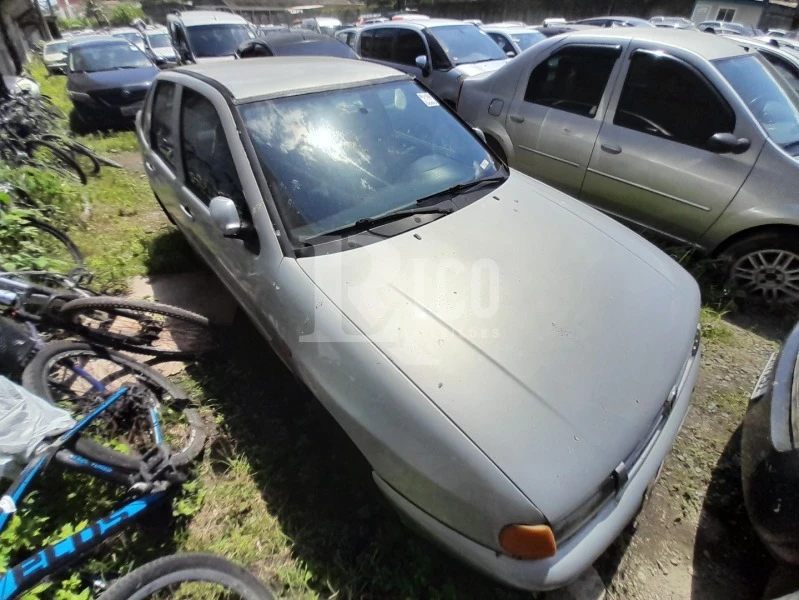 Volkswagen Polo Clas 1.8 MI em Sergipe
