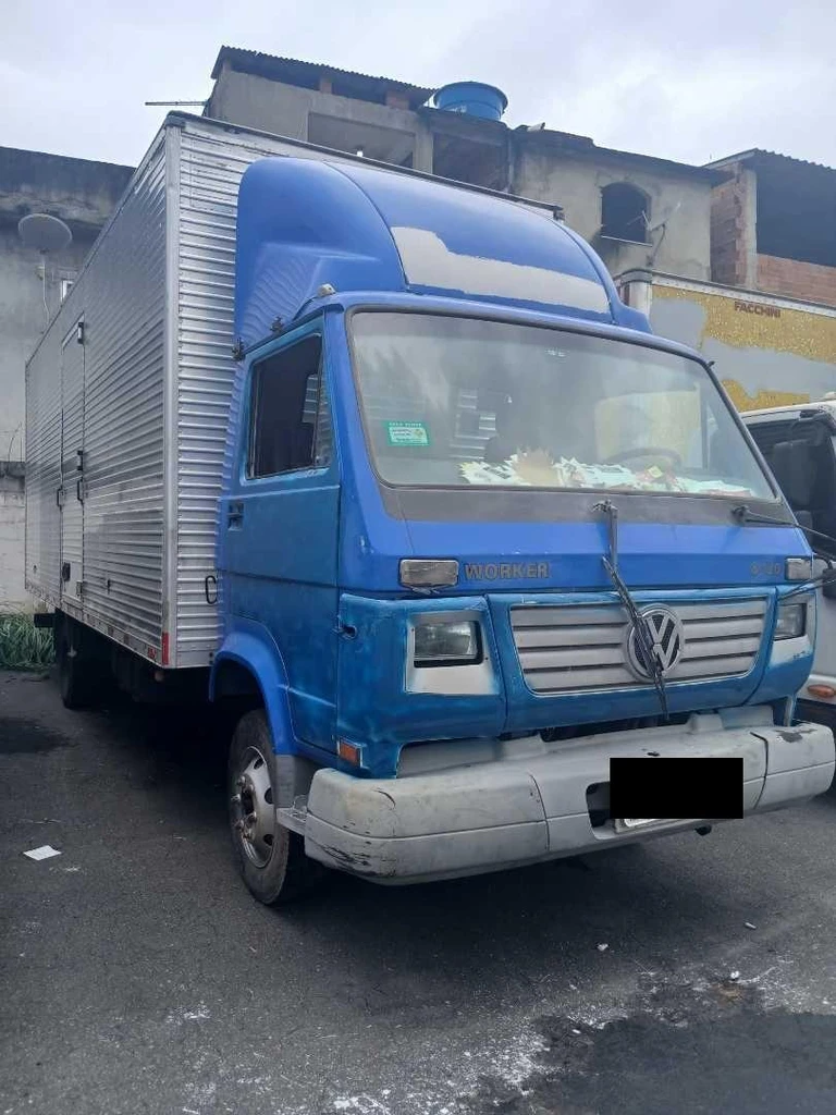 Volkswagen 8.120 EURO3 2010/2011 em Rio De Janeiro - Rio de Janeiro