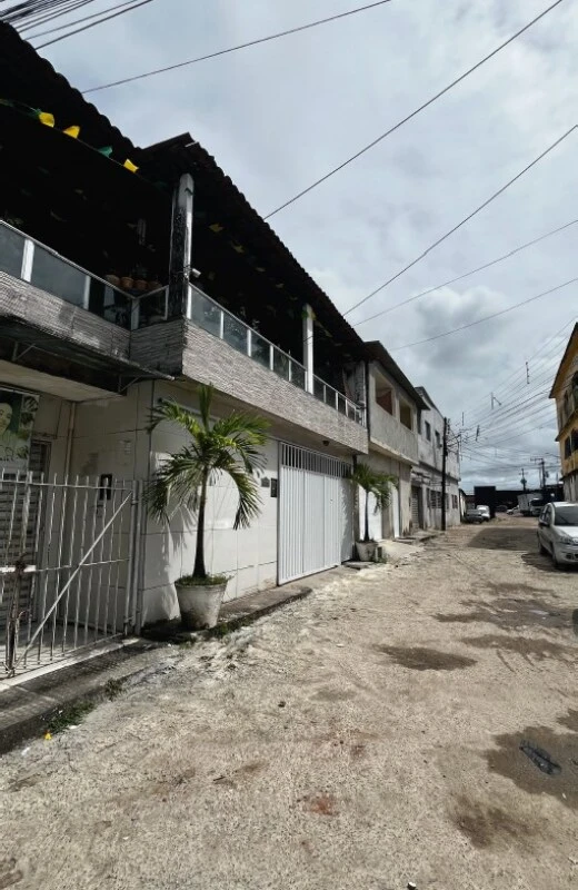Terreno no Lote 01 a quadra XXXVIII em Prazeres, Jaboatão dos Guararapes/PE em Jaboatão Dos Guararapes - Pernambuco