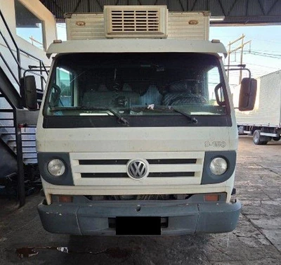 Volkswagen 9.150 E Delivery 2011 2.5 Diesel Manual 4x2 Baú Refrigerado em Maringá - Paraná