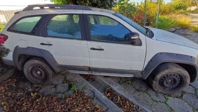 Fiat Palio Weekend Adventure 2013 1.8 Flex Manual em São Paulo