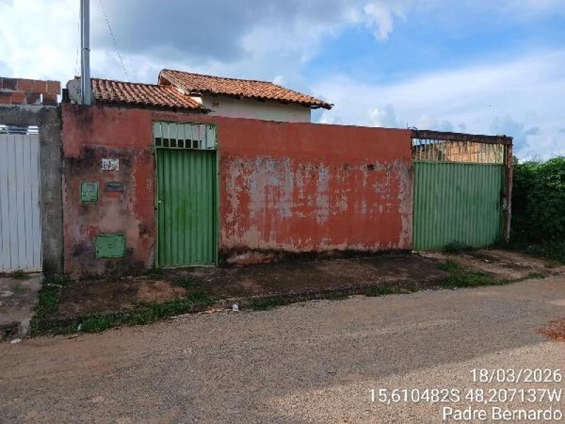 Casa com 2 Quartos em Padre Bernardo/GO em Padre Bernardo - Goiás