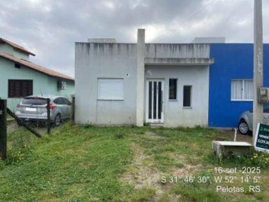 Casa com 1 vaga em Pelotas/RS em Pelotas - Rio Grande do Sul