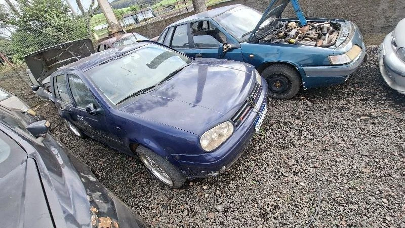 Volkswagen Golf 1999 em Xanxerê - Santa Catarina
