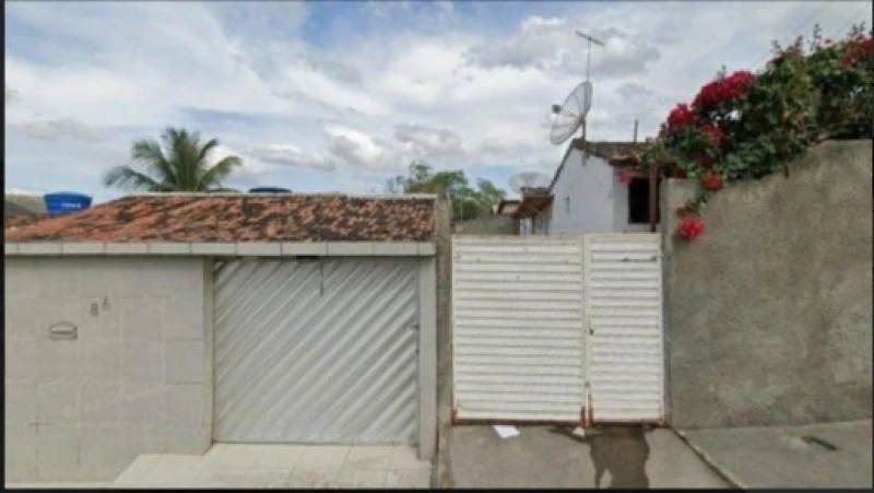 Casa no Conjunto Cedro em Caruaru/PE em Caruaru - Pernambuco