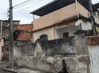 Terreno com Casa na Travessa Assis 68 em São Gonçalo/RJ em São Gonçalo - Rio de Janeiro