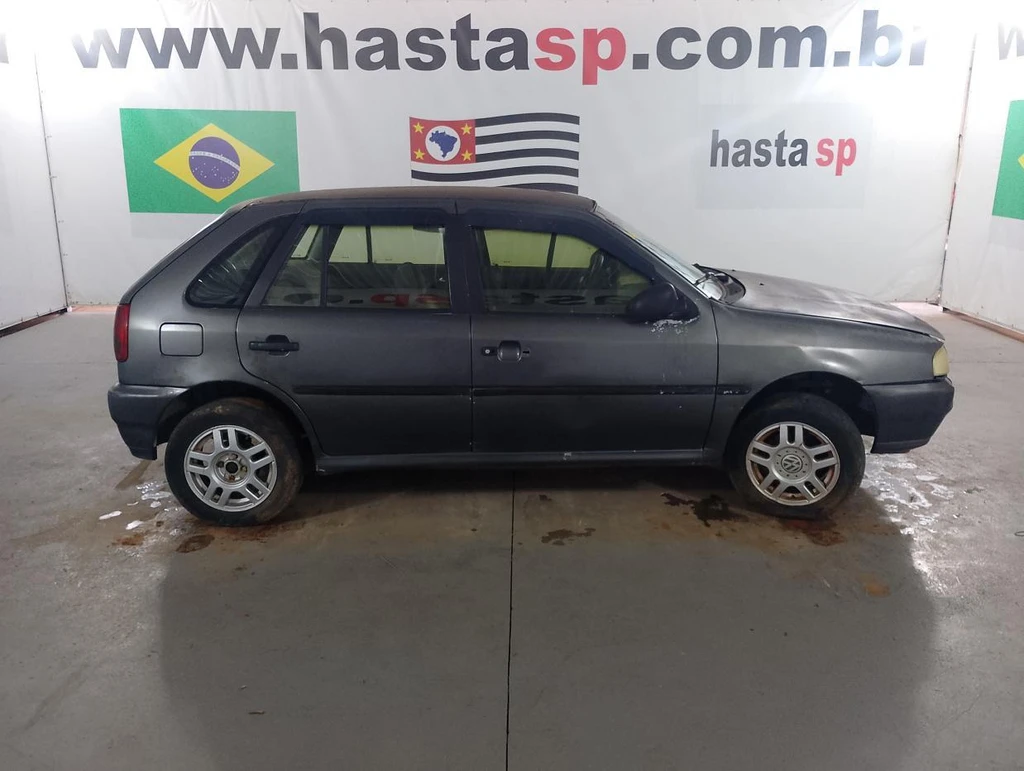 Volkswagen Gol 16V 1998 1999 Cinza em Casa Branca - São Paulo