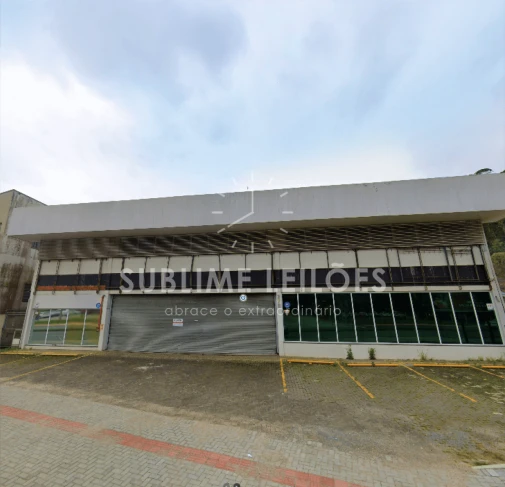 Sala Comercial de 949m² com 7 Vagas em Blumenau - Santa Catarina