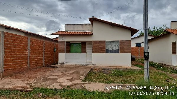 Casa com 2 Quartos em Demerval Lobão/PI em Demerval Lobao - Piauí
