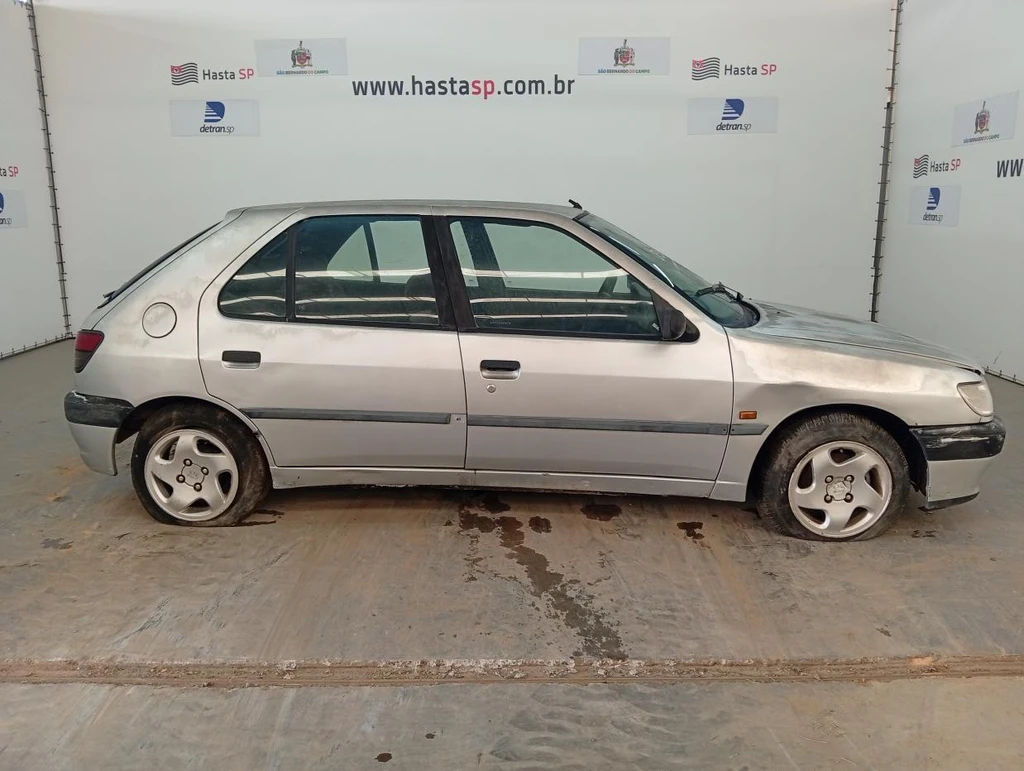 Peugeot 306 XR XR 1997 Cinza em Porto Feliz - São Paulo