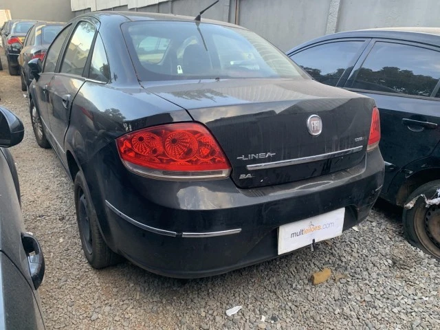 Fiat Linea Essence Essence 1.8 2012 em null