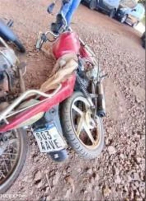 Honda Paraguaia Paraguaia Sucata Vermelha em Matelândia - Paraná