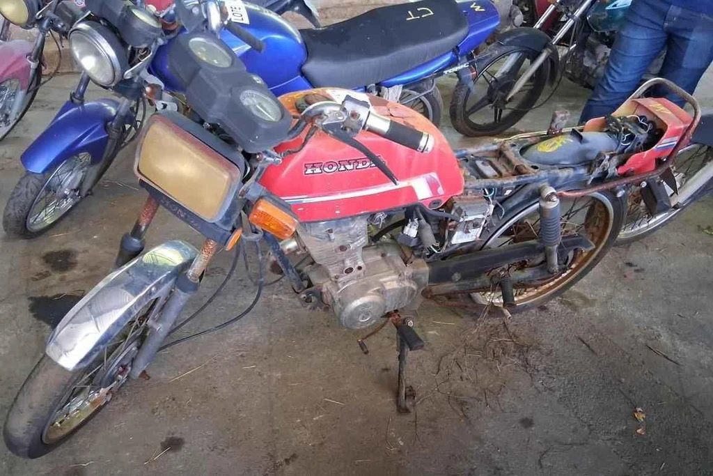 Honda CG 125 1984 Sucata Motor Servível em Campinas - São Paulo