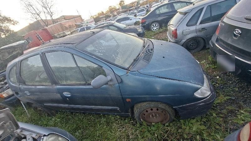 Renault Scenic RT 1999 1.6 em Rio Negrinho - Santa Catarina
