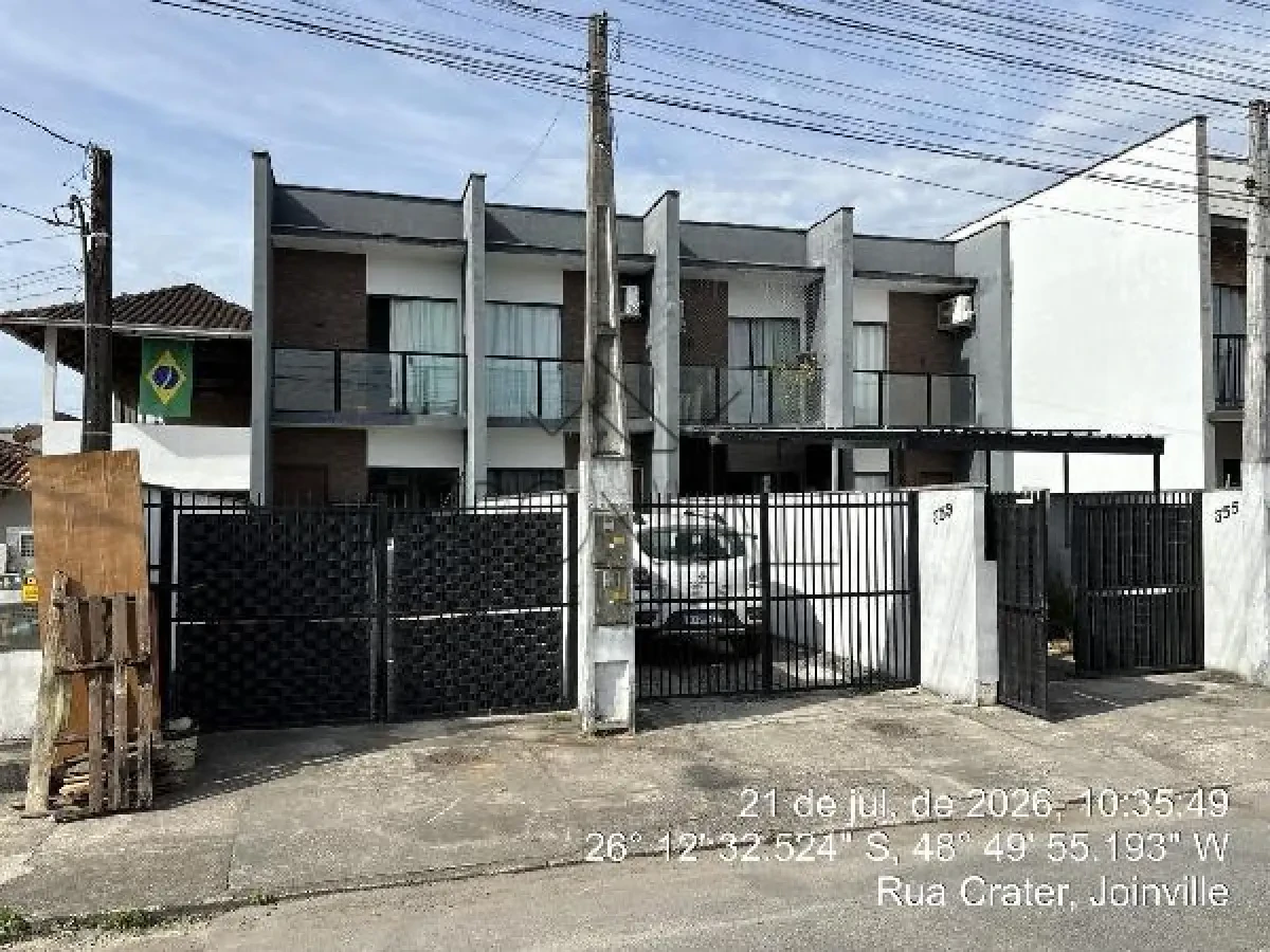 Casa com Endereço Rua Crater, 359 Joinville/SC em Joinville - Santa Catarina