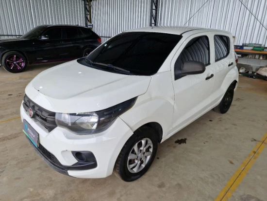 Fiat Mobi Easy 2017 1.0 Flex Manual em Suzano - São Paulo