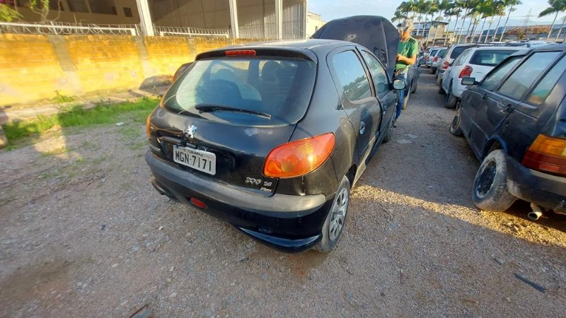 Peugeot 206 Presence FX 2007/2008 em Palhoça - Santa Catarina