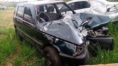 Fiat Uno Mille 1.0 FIRE Economy 2003/2004 em Belo Horizonte - Minas Gerais