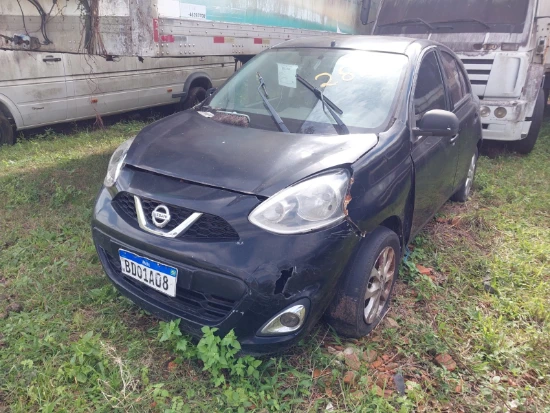 Nissan March 10SV 2014 2015 Gas Automático em Porto Alegre - Rio Grande do Sul