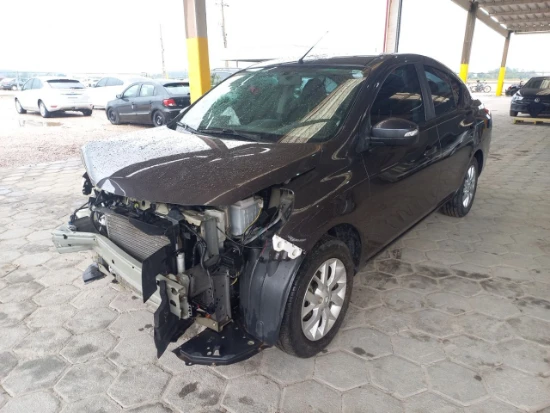 Nissan Versa 16SV CVT 2019 2020 Automático Gas em Tijucas - Santa Catarina