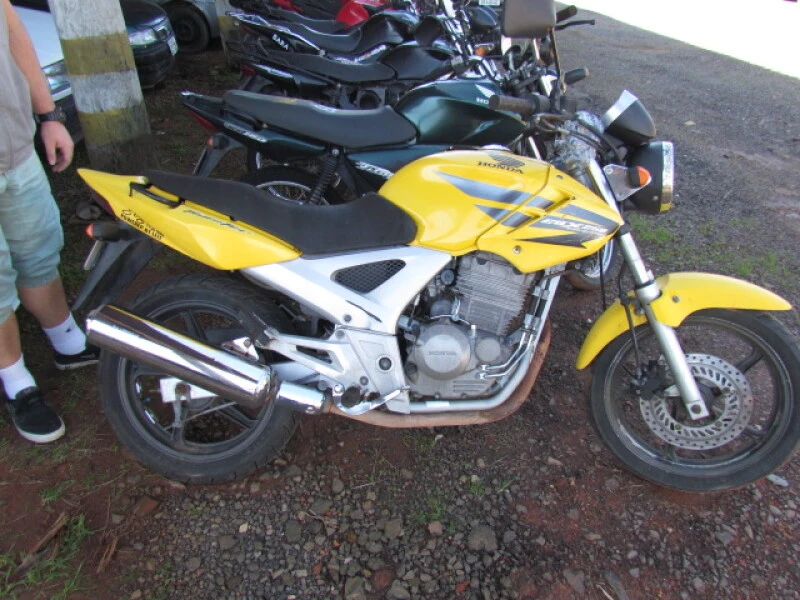 Honda CBX 250 Twister 2007/2008 Amarela Gasolina em Farroupilha - Rio Grande do Sul