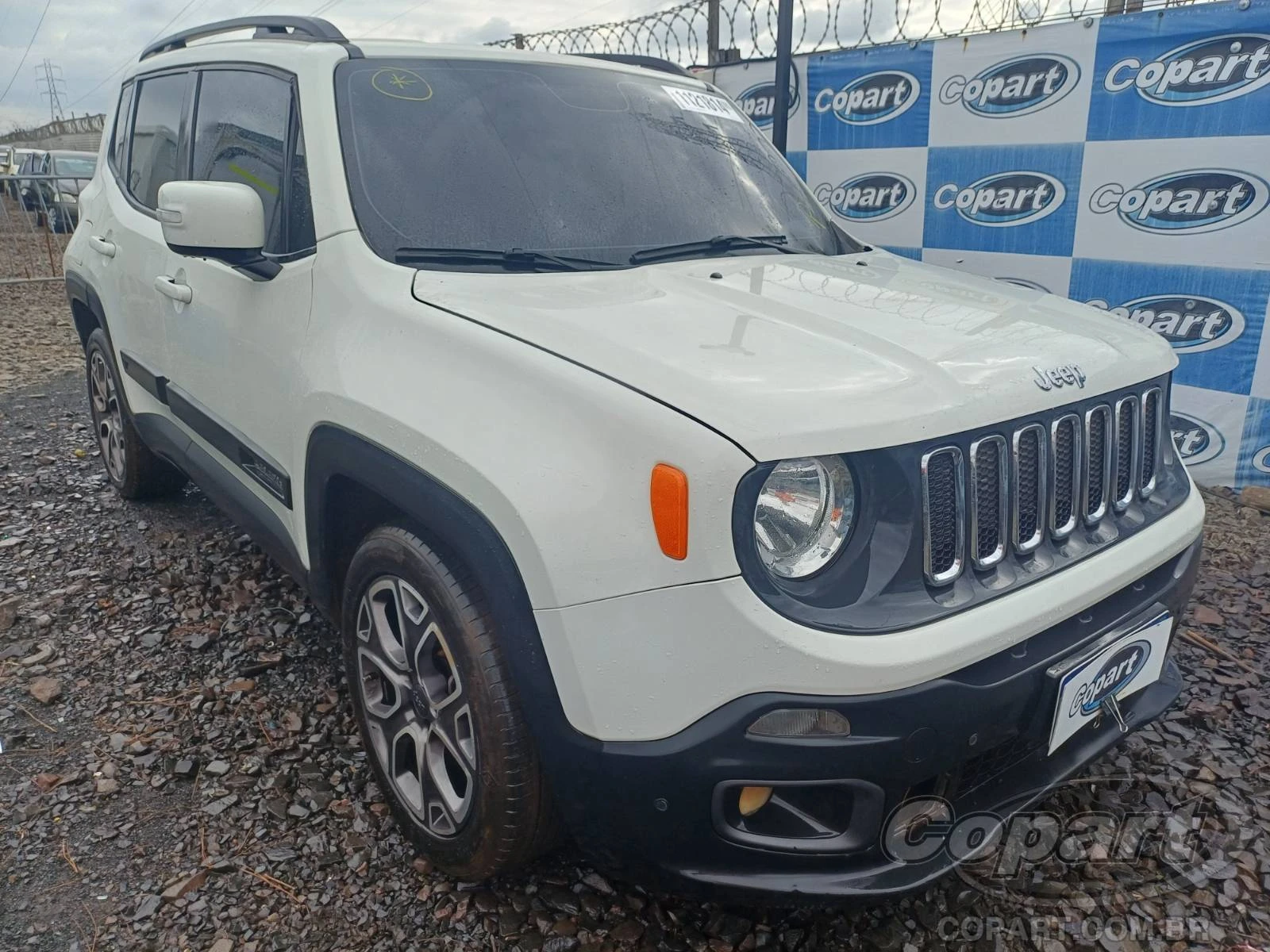 Jeep Renegade Longitude 2016 1.8 16V E.TorQ Automático em Canoas - Rio Grande do Sul