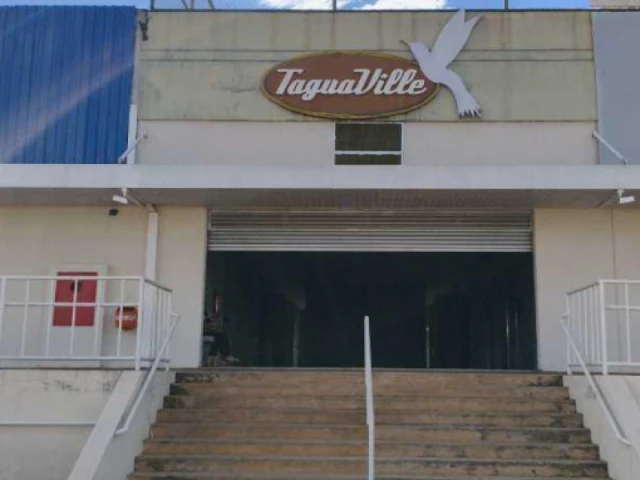 Galpão no Taguatinga, Brasilia/DF em Brasília - Distrito Federal