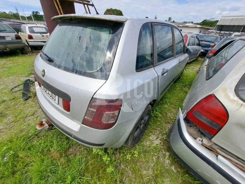 Fiat Stilo Flex Sucata Aproveitável em Sergipe