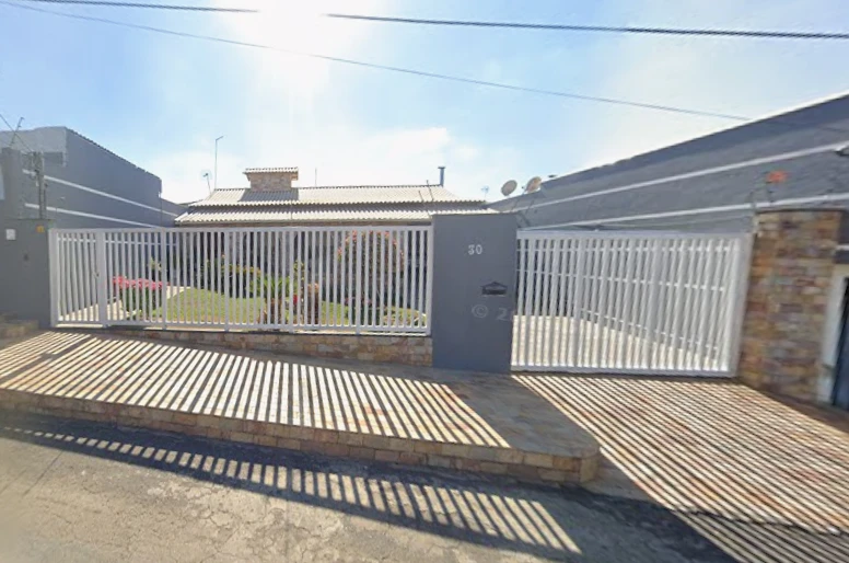 Casa com 3 Quartos em Pedro Leopoldo/MG em Pedro Leopoldo - Minas Gerais